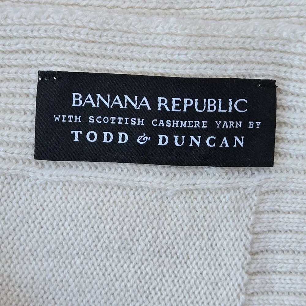 Banana Republic Todd & Duncan Cashmere Scarf Cream Oatmeal